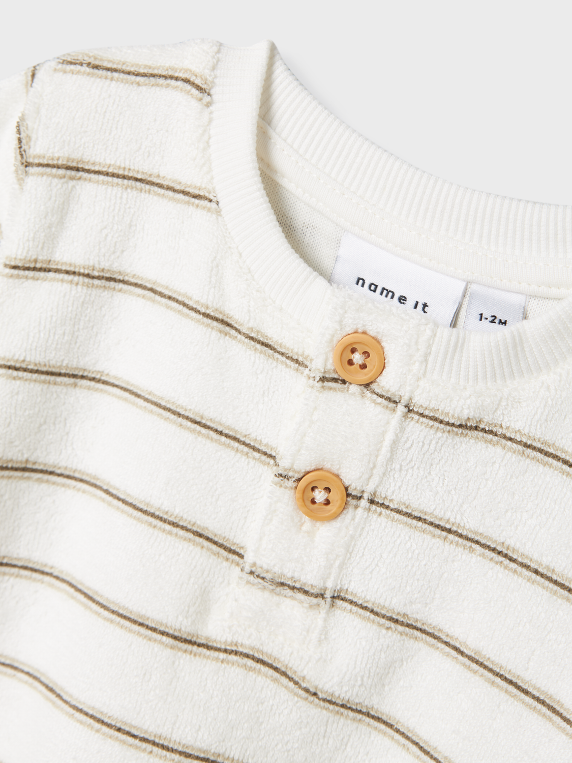 model_shot-front_full